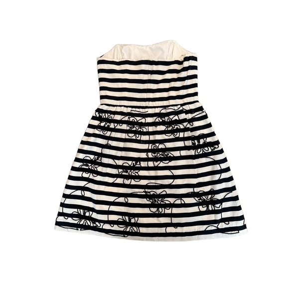 Lilly Pulitzer Black White Striped Strapless Embroidered Flower Dress size 8 - Picture 3 of 9